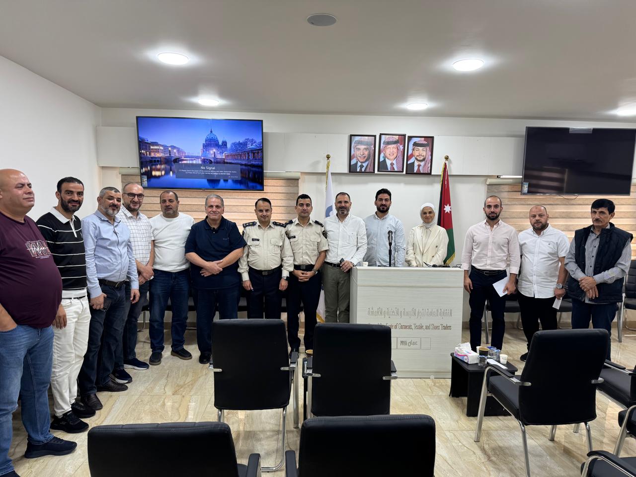 الجمارك_الأردنية_تعقد_ورشة_تعريفية_متخصصة_لتجار_الألبسة_والأحذية_والأقمشة