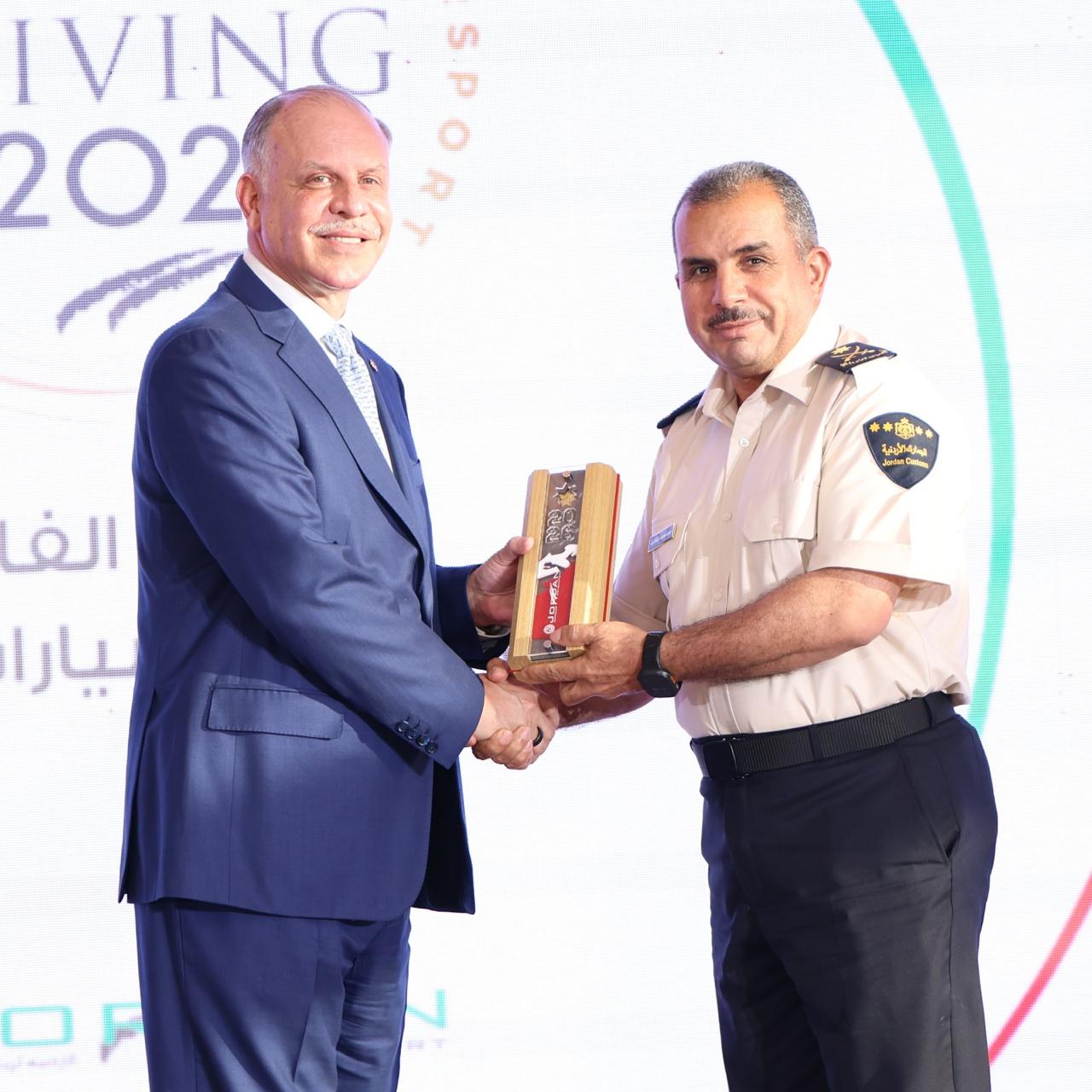 تكريم_الجمارك_الاردنية_من_قبل_صاحب_السمو_الملكي_الامير_فيصل_بن_الحسين